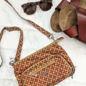 Boho Print Travel Friendly Purse!